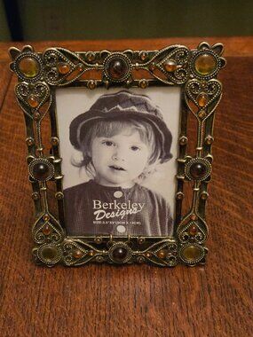 Beautiful Art Nouveau Metal Picture Frame by Berkeley Designs fits 3.5"x5" pic